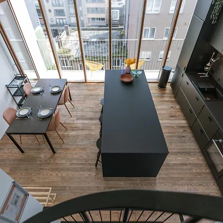 Triplex With Terraces And Sea View *