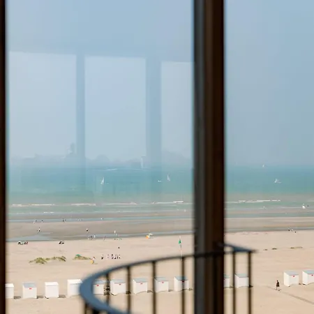 Triplex With Terraces And Sea View Appartement *