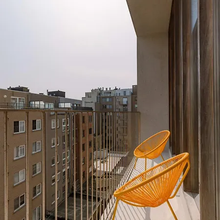 Triplex With Terraces And Sea View *