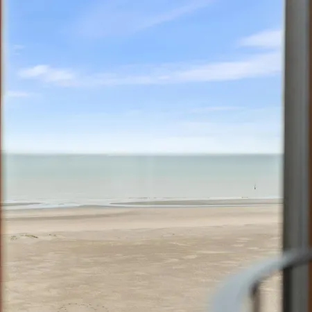 Triplex With Terraces And Sea View Διαμέρισμα Koksijde