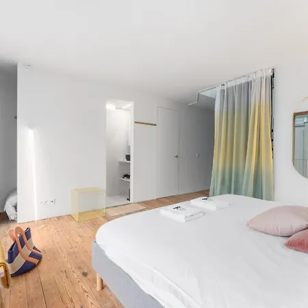 Triplex With Terraces And Sea View Διαμέρισμα
