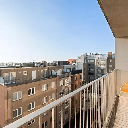 Triplex With Terraces And Sea View *